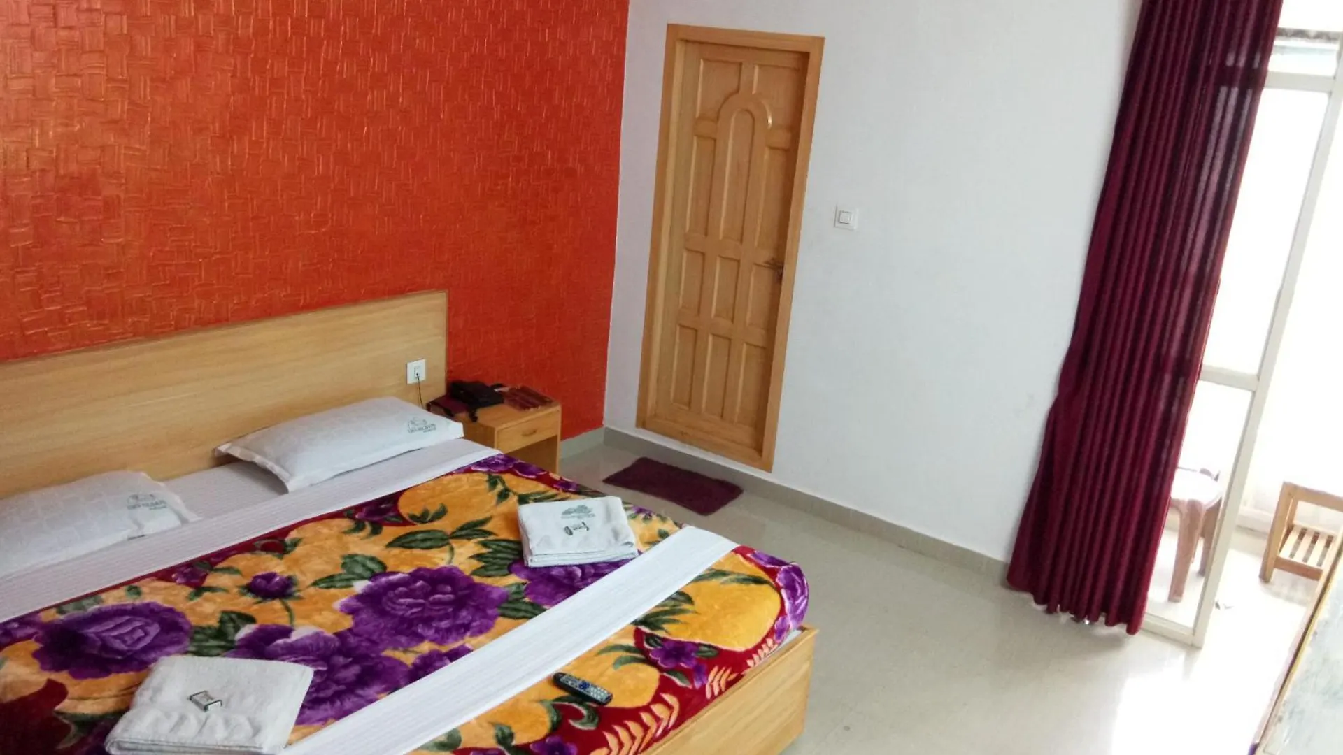 Eden Holidays Ev Munnar India