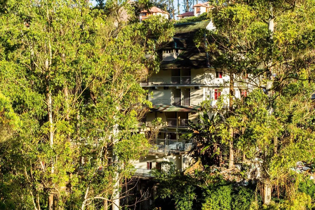 Eden Holidays Ev Munnar 3*,