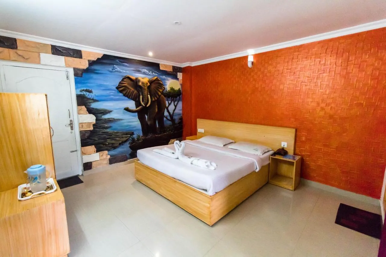 Eden Holidays Ev Munnar 3*,